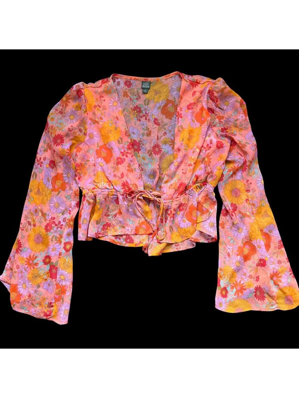 Wild Fable floral tie front blouse